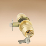 Замок KORAL 6092 pb/sbet золото/мат. золото с кл.