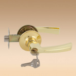 Замок KORAL 390 pbet золото с кл.