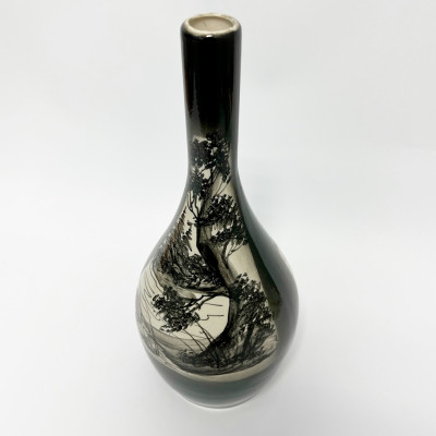 Ваза Черная природа Гжель малая