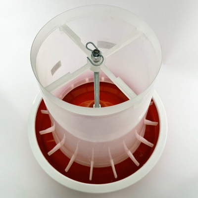 Кормушка для птиц 12кг МилихПластик 05017