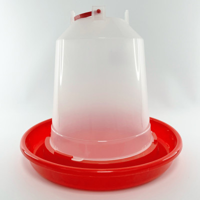 Поилка для домашней птицы подвесная 4л МилихПластик 05078